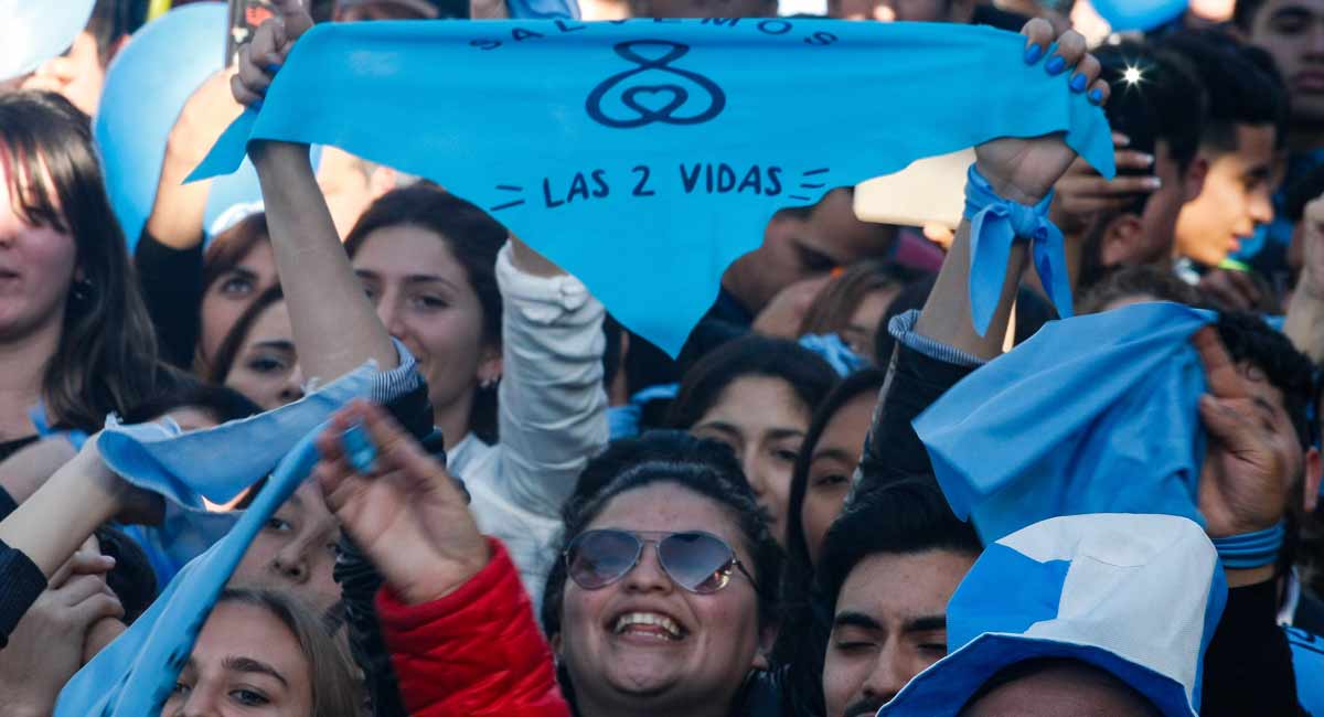 Argentina-Save-two-lives.jpg